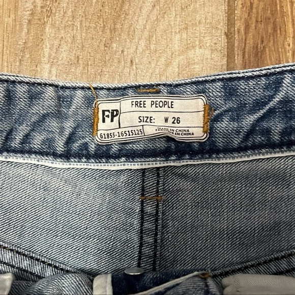 Free People Rock Denim Uptown Camp Blue Mid Rise Cut Off Jean Shorts - Picture 2 of 3